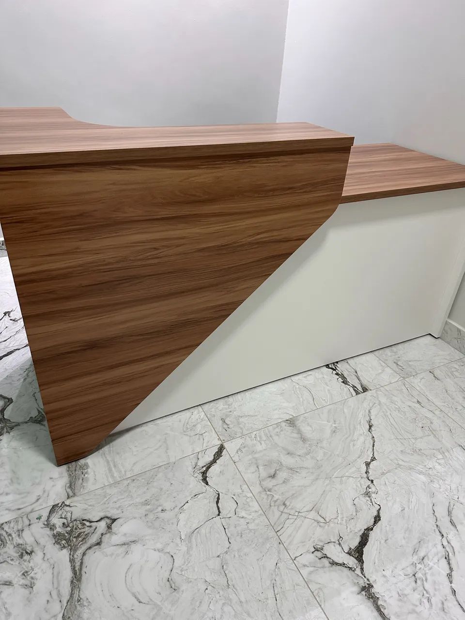 BALCÃO RECEPÇÃO ATENDIMENTO LOJA IKONOFFICE 