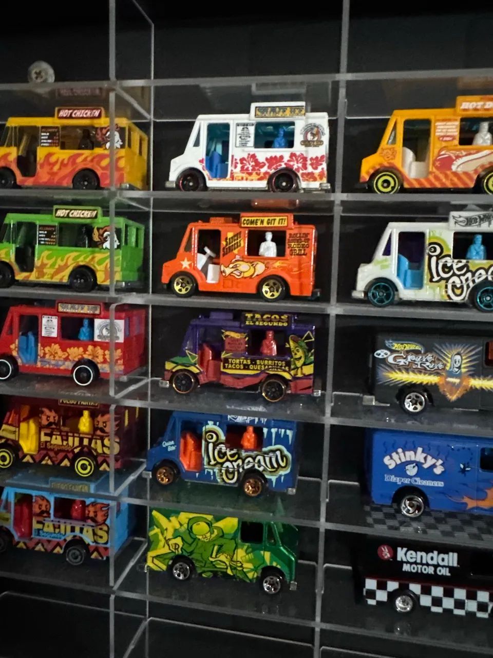 LOTE VAN HOTWHEELS MUITA RARIDADE ZERADA!!