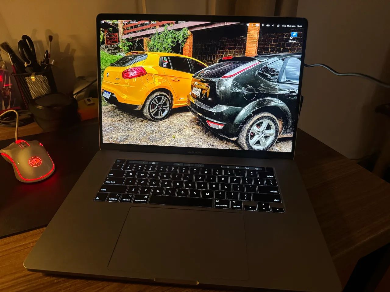 MacBook Pro Late 2019 16? Touchbar i7 16GB