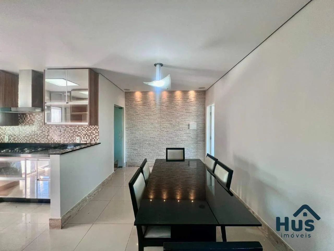 Casa com entrada independente para locação  totalmente mobiliada! - Foto 4