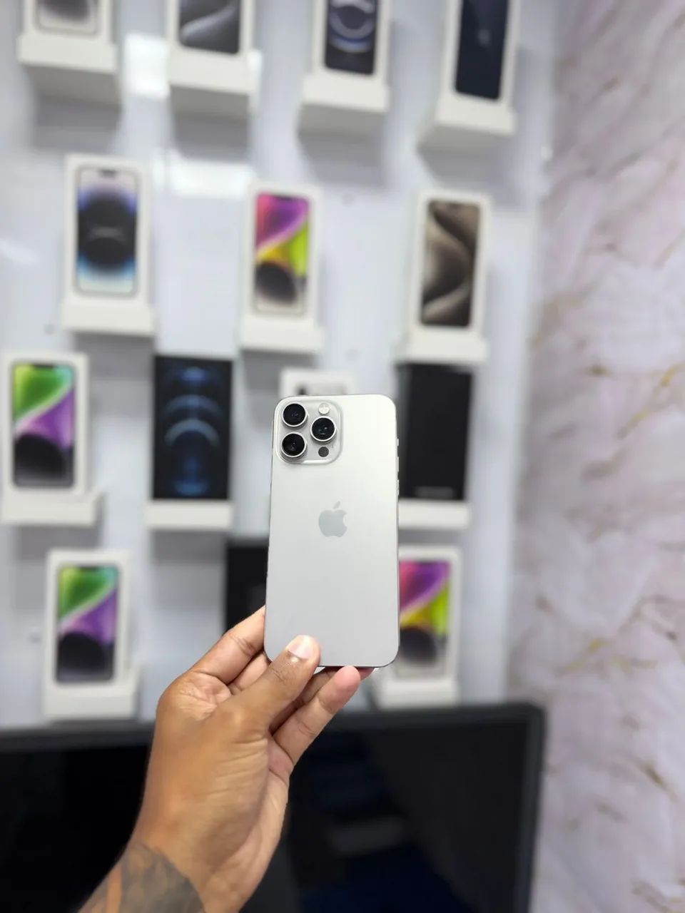 その他 iPhone15 ProMAX IPHONE 15 PRO MAX - 256GB NATURAL ?4.699 - Celulares e Smartphones