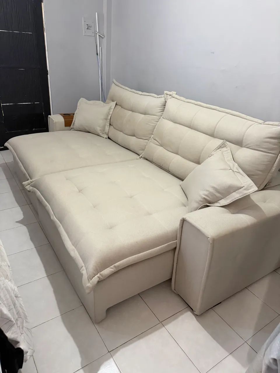 Sofá muito espaçoso e confortável (retrátil e reclinável) - Foto 2