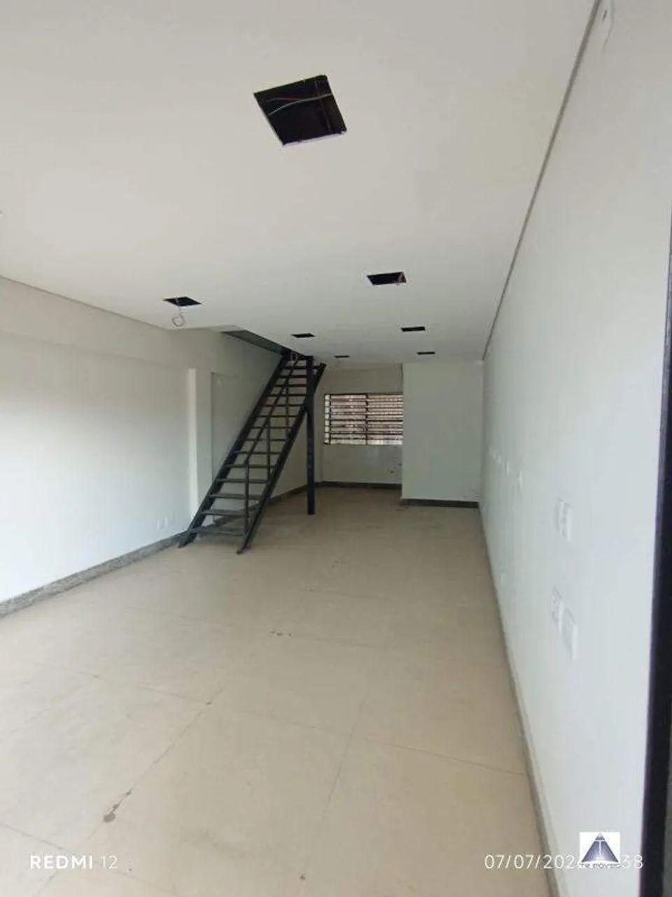 ALUGUEL, LOJA COM 80M2 NO CABRAL!