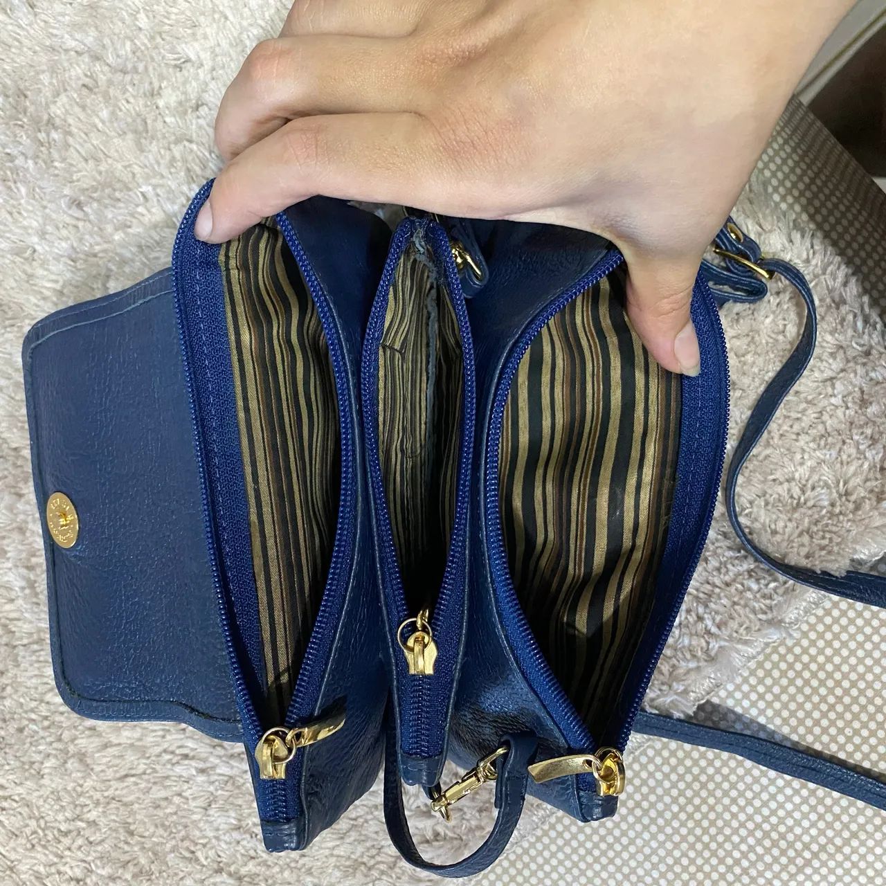 Bolsa Arrazo Couro Seminova  - Foto 3
