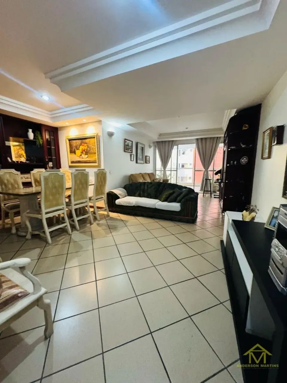 Apartamento Montado em Praia da Costa: 4 Quartos com Suíte com 190 m² - Foto 3