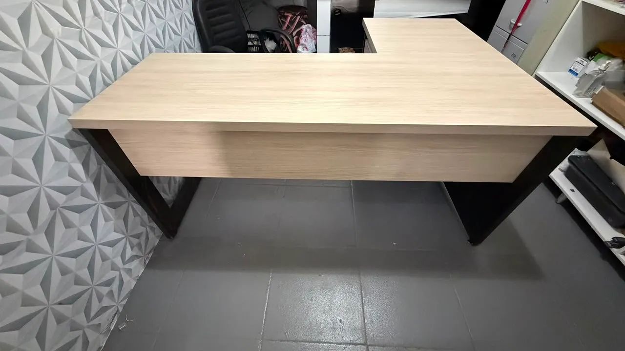 Mesa pra escritório 