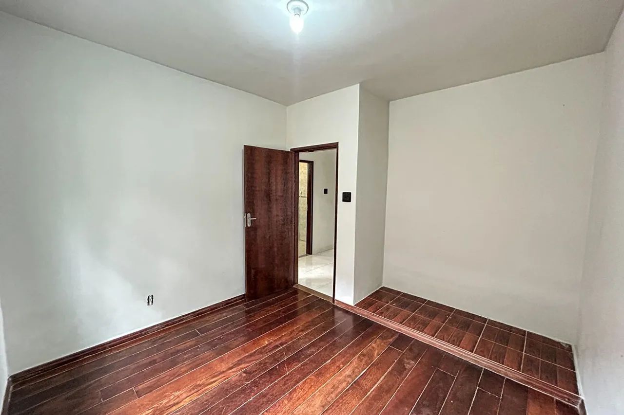 Casa à Venda - Alípio de Melo, 2 Quartos, 250 m2 - Foto 5