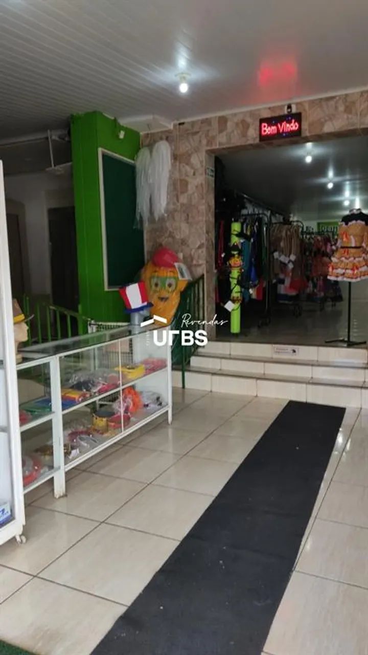 COMERCIAL - Loja / Salão / Ponto Comercial 5 quartos, sendo 2 suítes - Foto 2