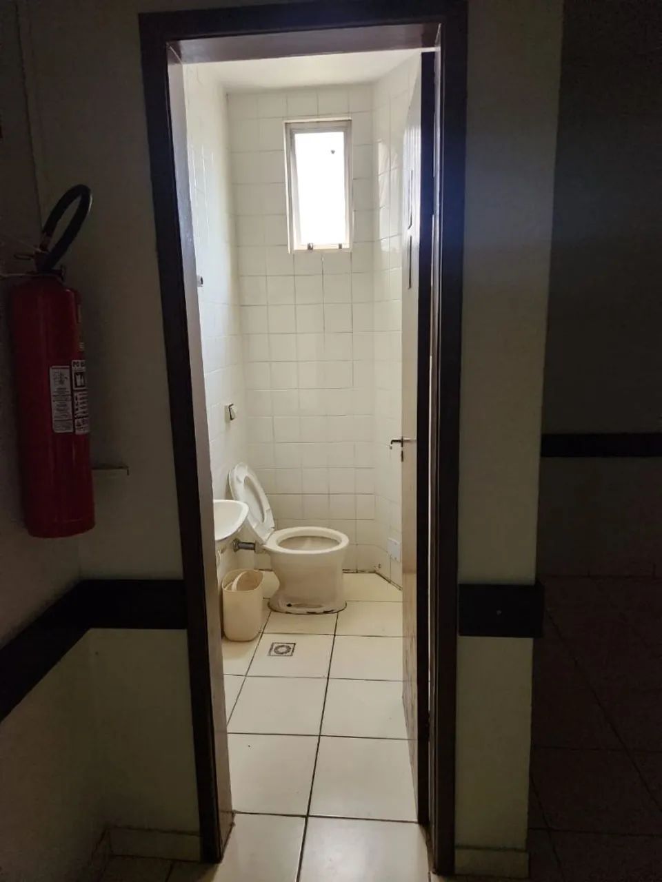 Alugo Lojas Comerciais no Centro Executivo Sabin 714/914 Asa Sul - Foto 3