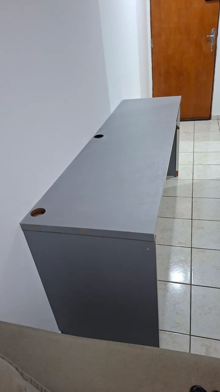 Mesa de Escritório Cinza - 1,80 m - Foto 5