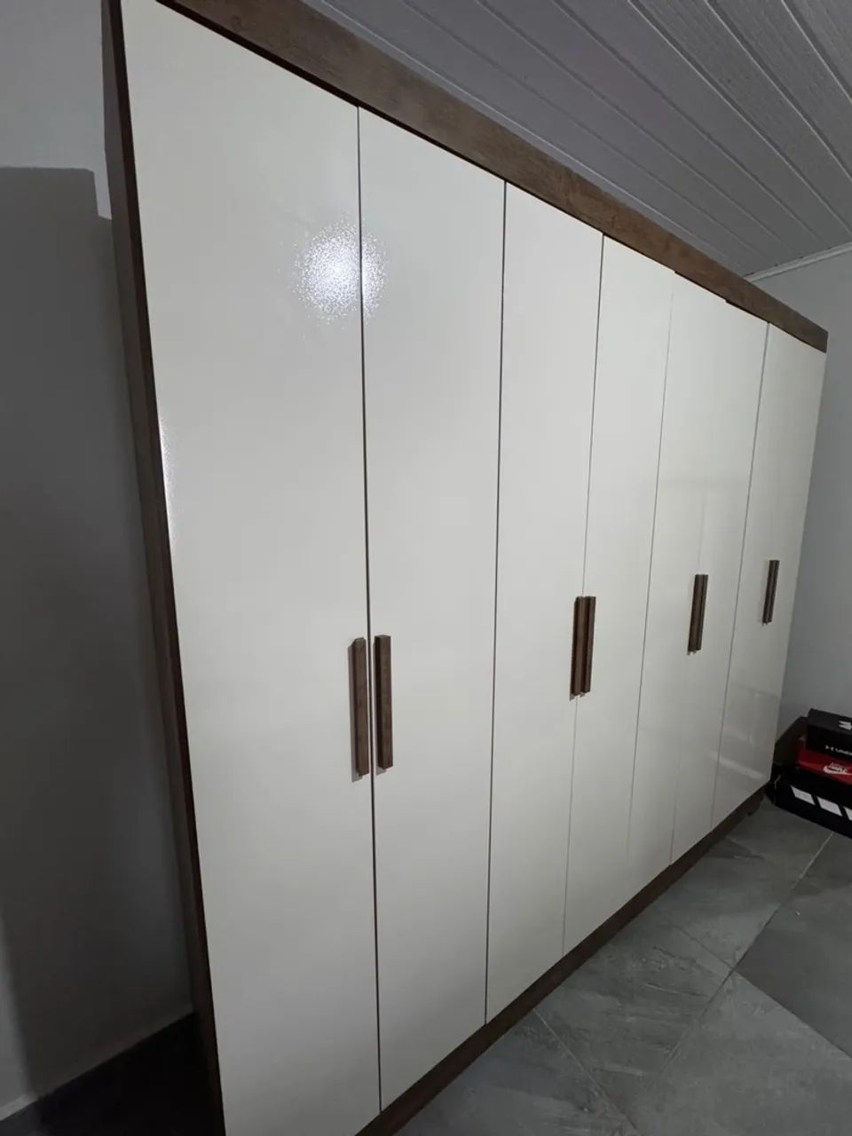 Guarda roupa 8 portas