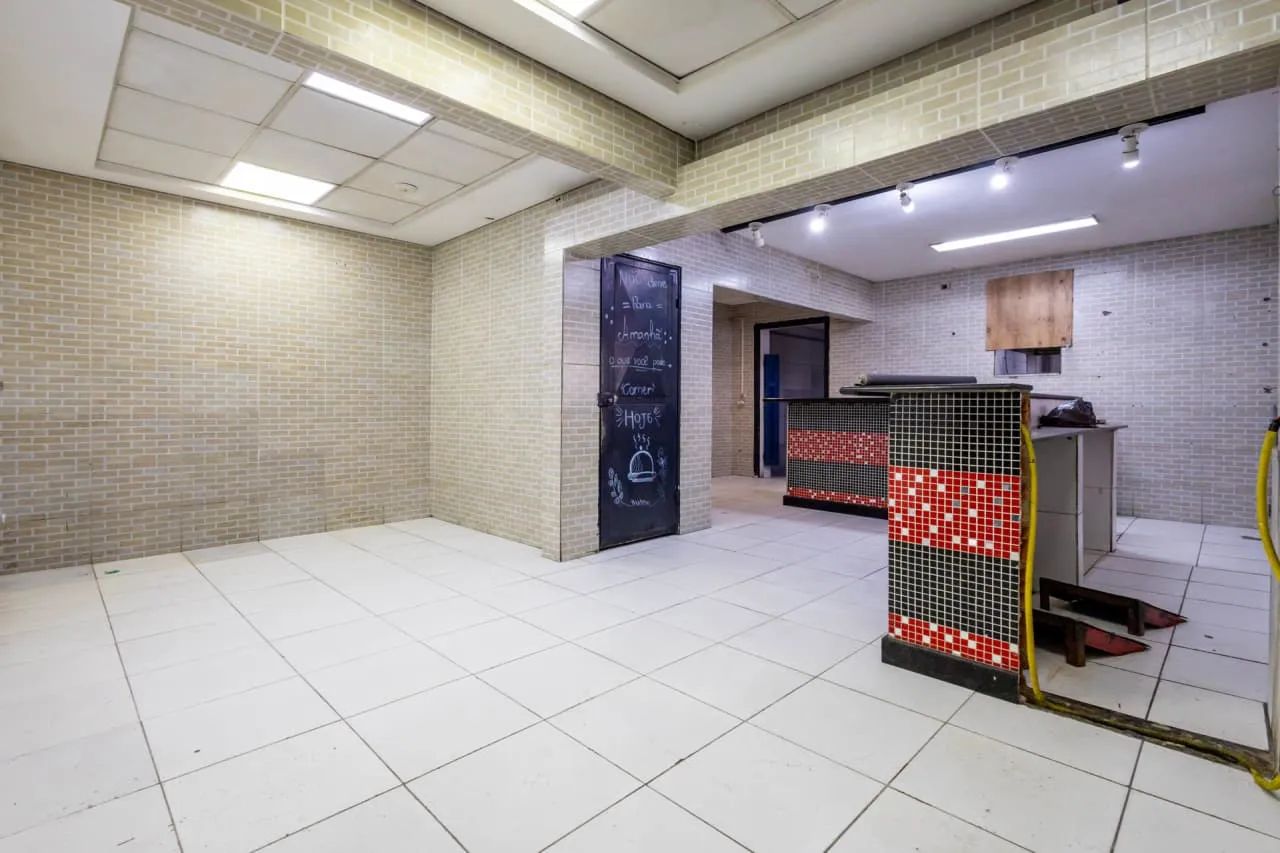 Casa comercial na Rua Doutor Bento Teobaldo Ferraz, 156  250 m² - Foto 4