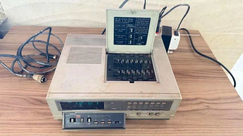 Eletronic Tuner Time Panasonic Pv-A32e   - Foto 2