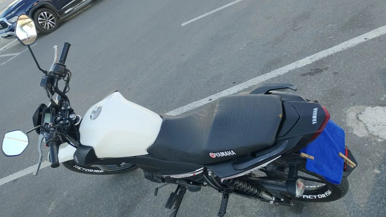 Moto Yamaha factor  - Foto 3