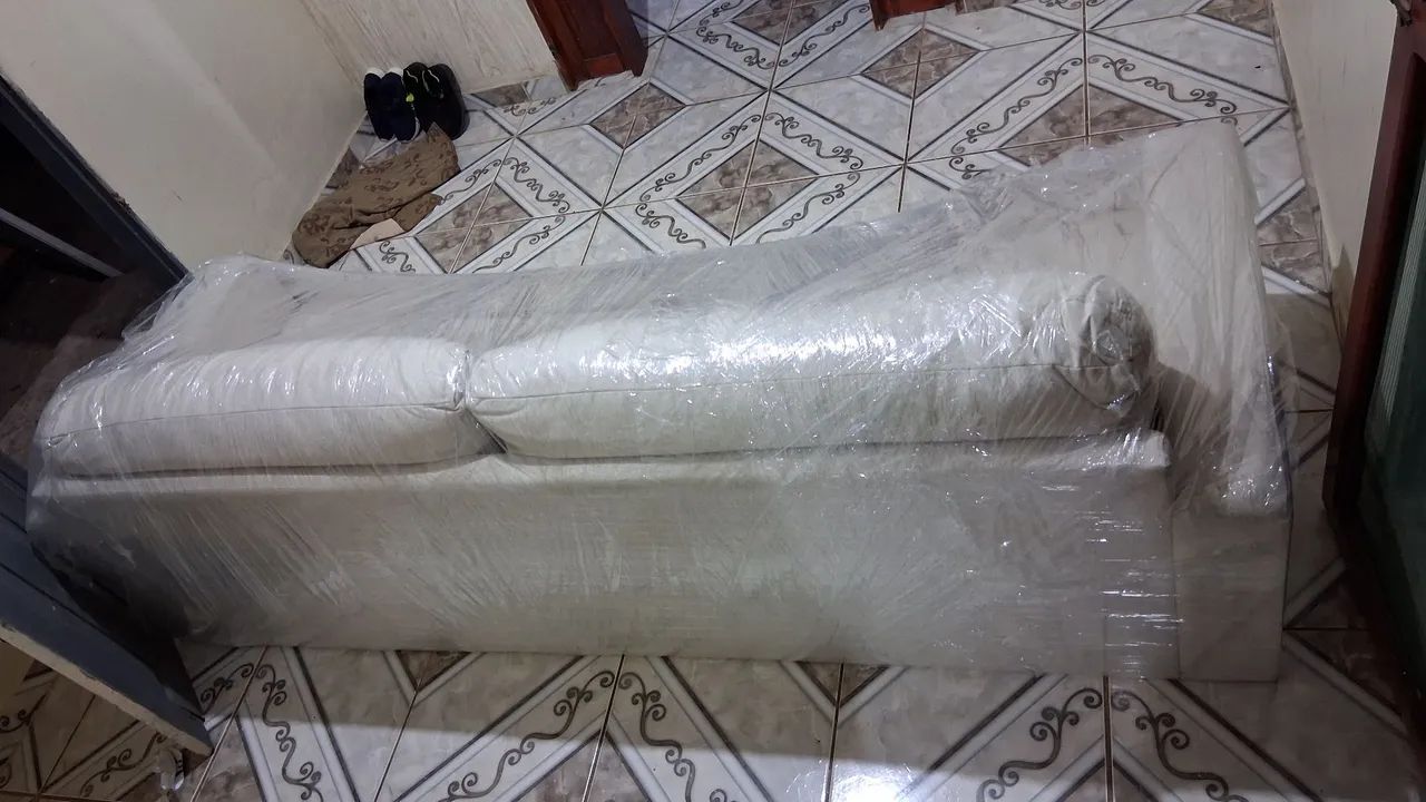 Sofá Herval 4 Lugares em Linho Bege - 2,30m Novo!! - Foto 5