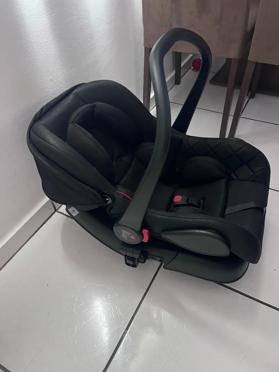 Vendo bebê conforto com base - Foto 2