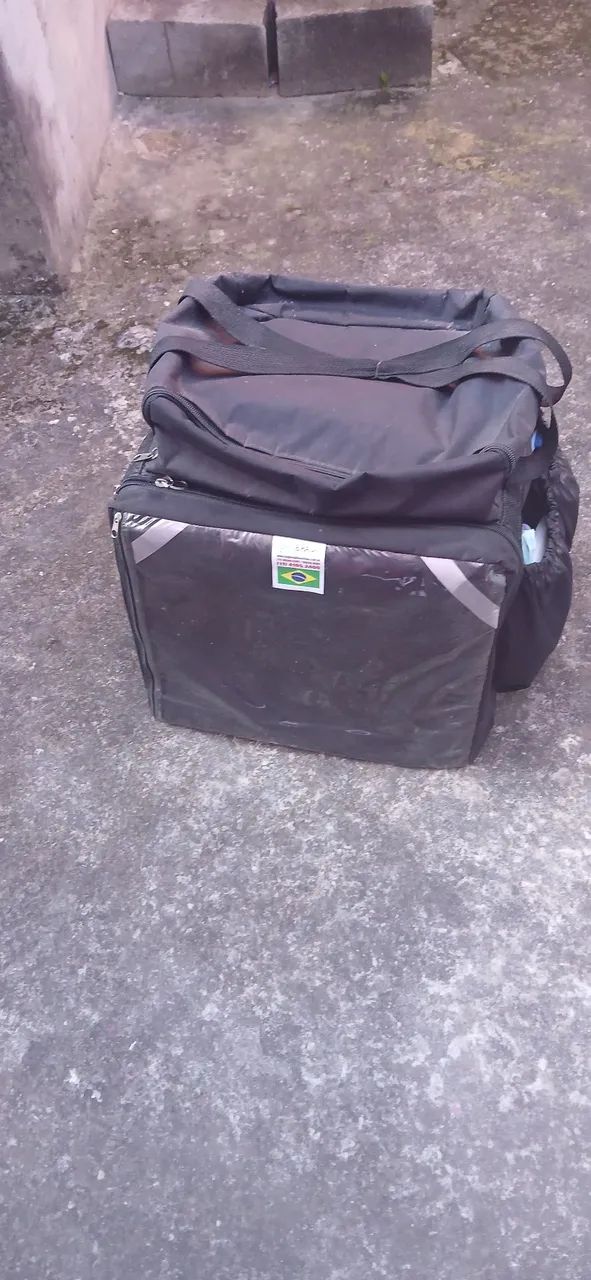 Bolsa de entregar delivery para motoboy , preta, usada. 