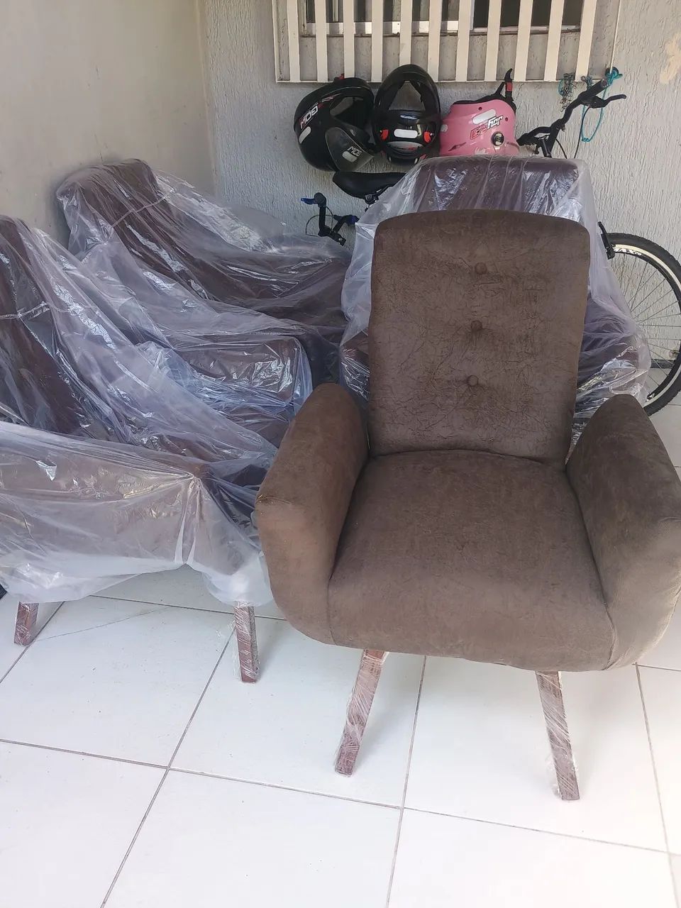 Poltronas só hj $1000 as 4 tudo nova zeradas - Foto 2