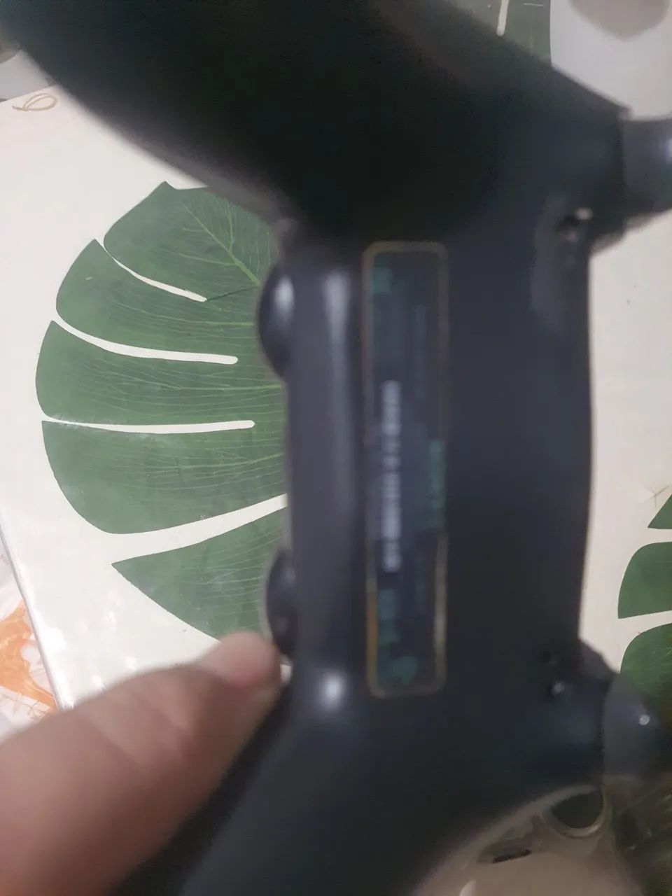 Lote com 2 controles ps4 defeito - Foto 6