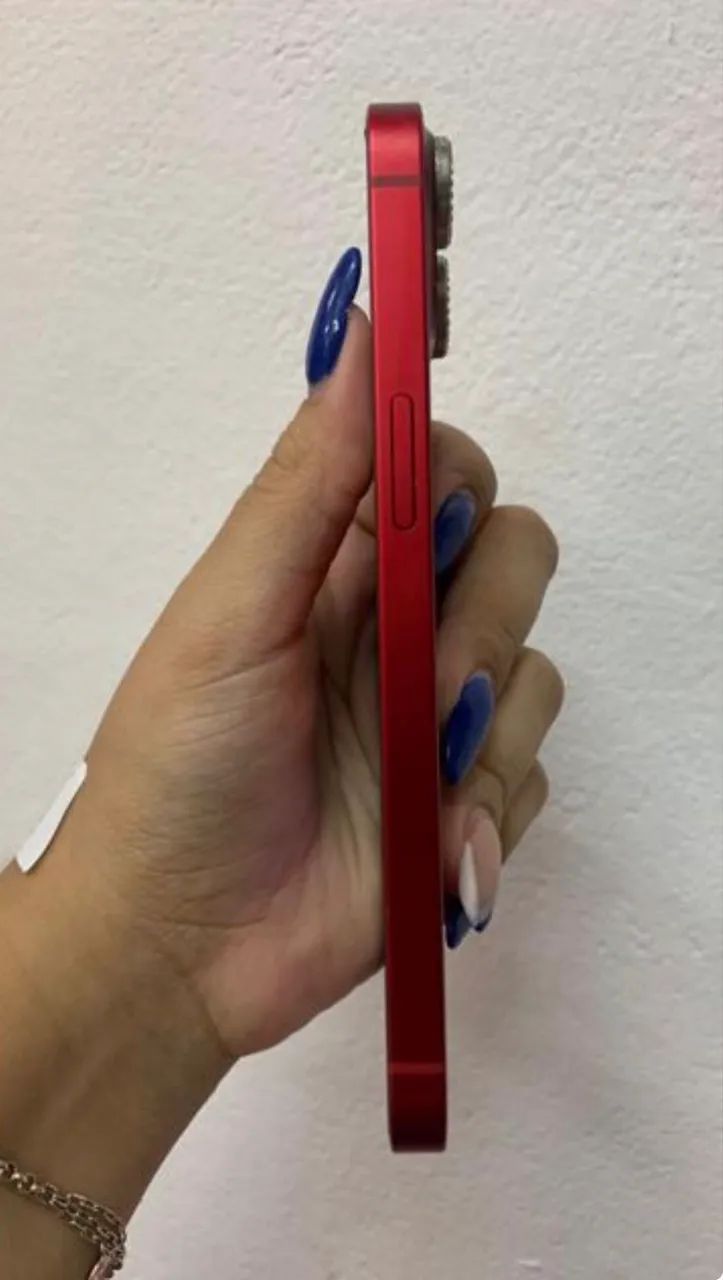 IPHONE 13 RED  - Foto 4