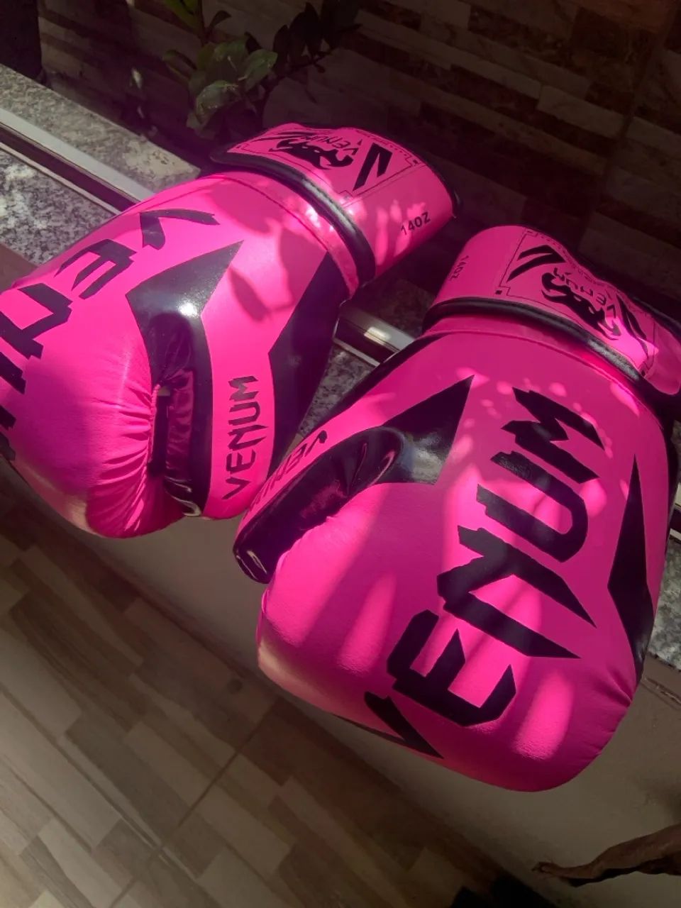 Luva de Boxe Venum 14oz - Foto 3