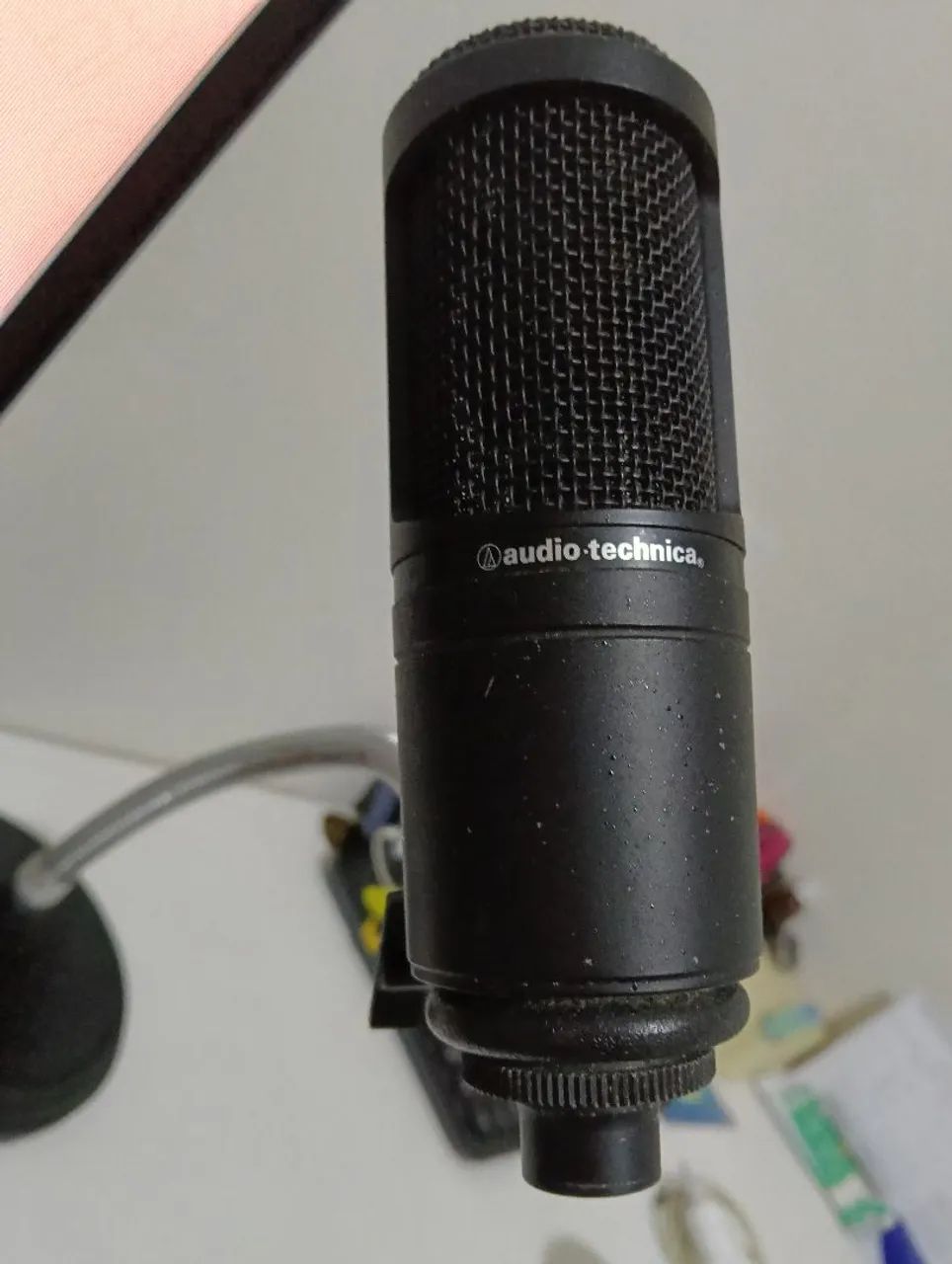 Microfone Audio Technica AT 2020 + suporte - Foto 2