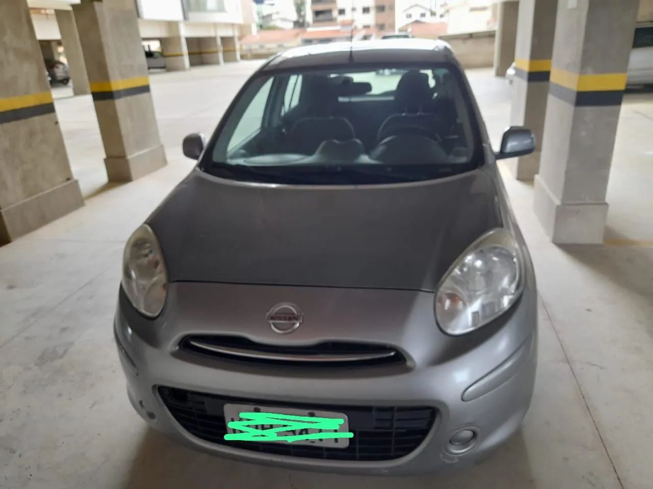 Nissan March 2012