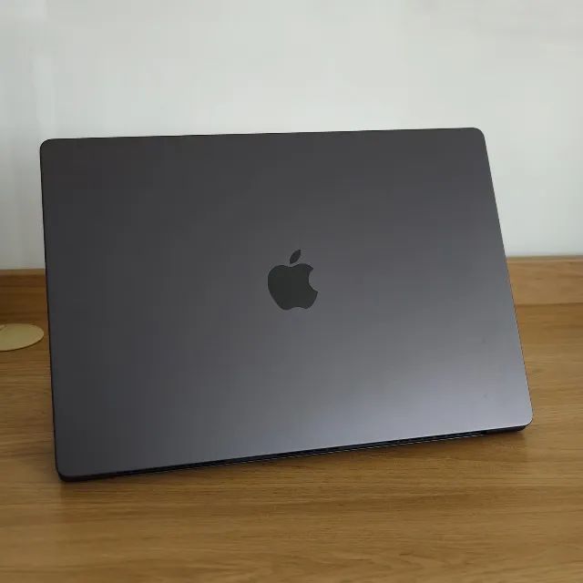 MACBOOK PRO 16 M4 MAX - 36GB/1TB - SPACE BLACK - 5 CICLOS GASTOS - Foto 4