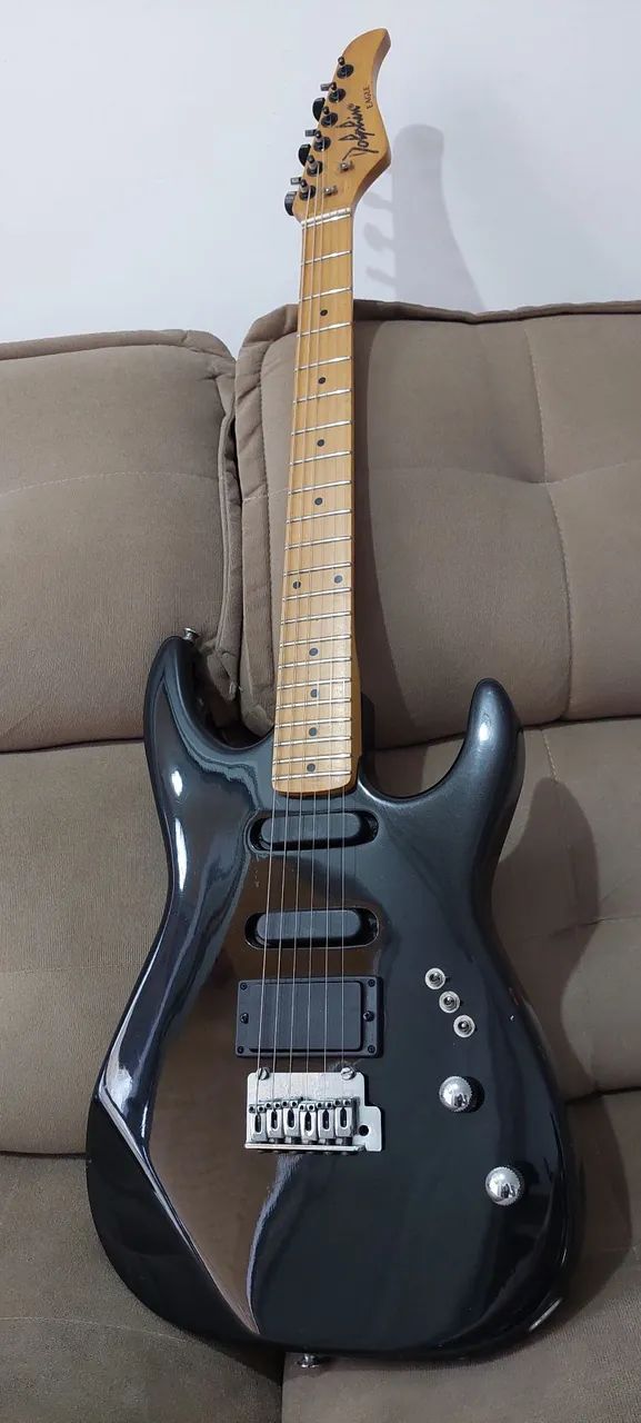 Guitarra Dolphin Eagle