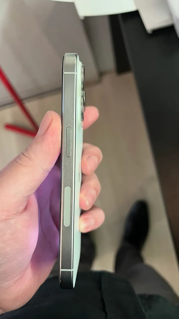 iPhone 15 PRO 256gb 88% de bateria - Foto 3