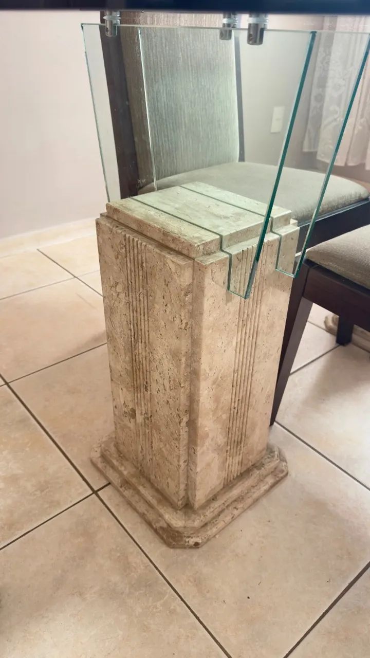 Mesa de vidro de jantar com 04 cadeiras  - Foto 3