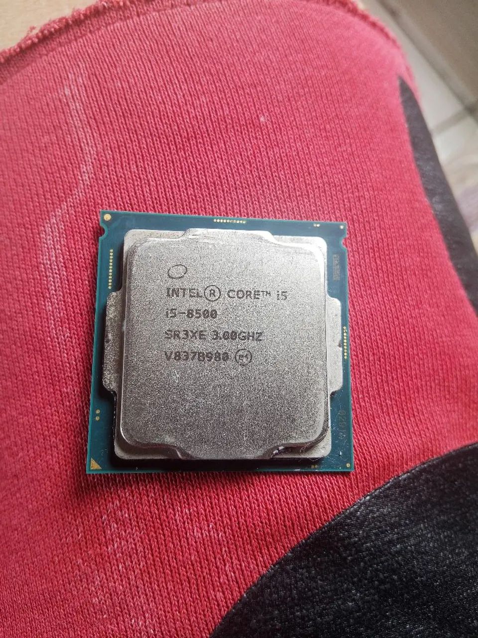 Vendo processador Intel i5 8geracao no precinho 