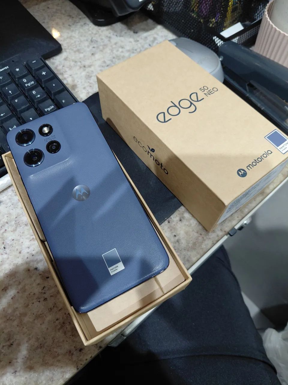 Motorola Edge 50 neo 256GB - Foto 2