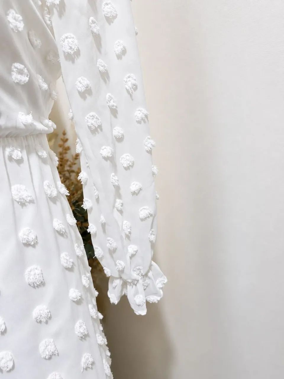Vestido midi branco em poás  - Foto 2