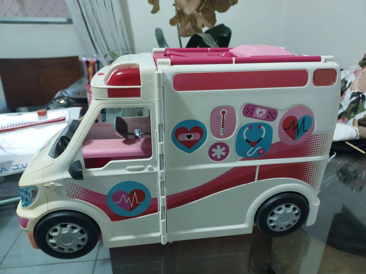 Ambulância e Helicóptero da Barbie - Foto 5