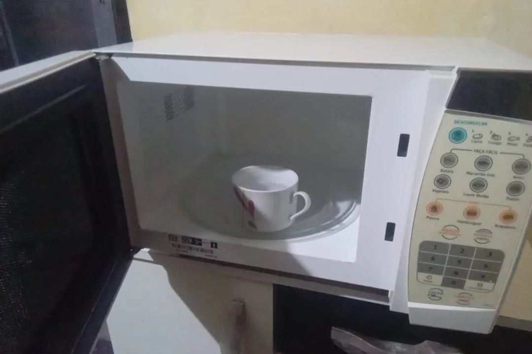 Microondas 21 litros  - Foto 2