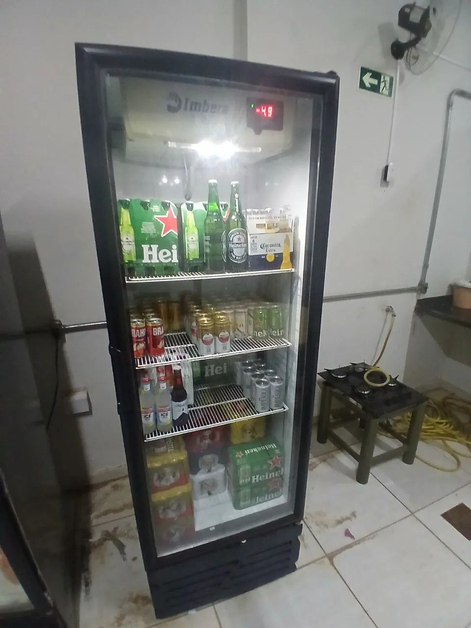 Vendo cervejeira, expositor e gôndula - Foto 2