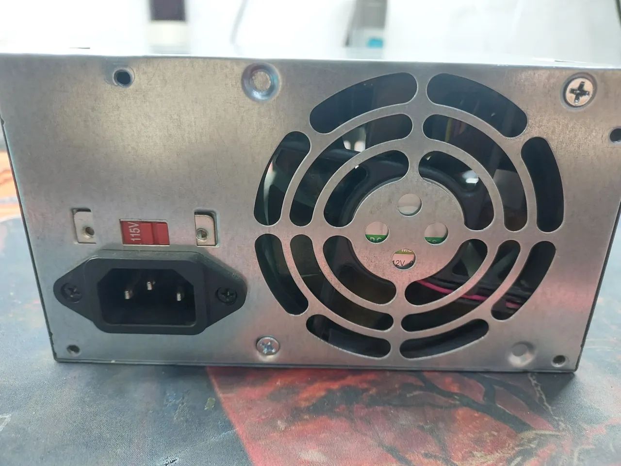 Fonte Fortrek usada, funcionando perfeitamente - Foto 3