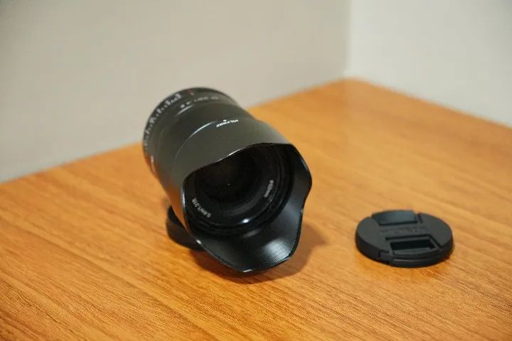 Lente Viltrox 33mm f/1.4 para Sony E-mount (APS-C)