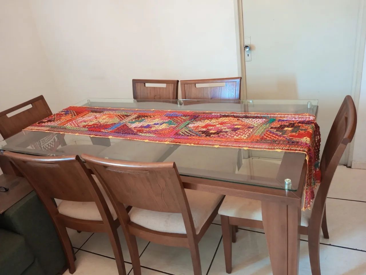 Mesa de 6 cadeiras  - Foto 2