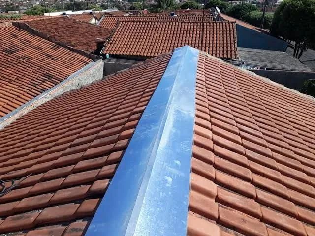 Calhas rufos Limpeza e manutenção  - Foto 3