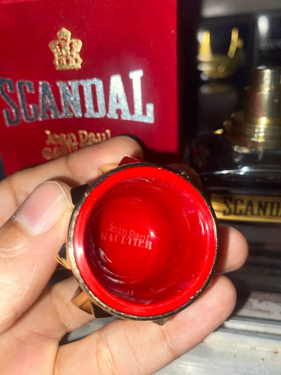 Perfume Scandal EDT - usado bem pouco - Foto 5