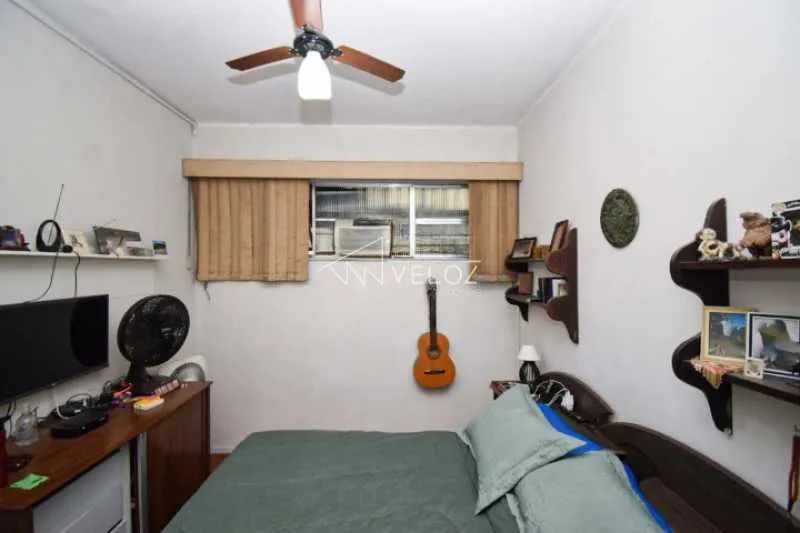 Apartamento : / Residencial / Glória