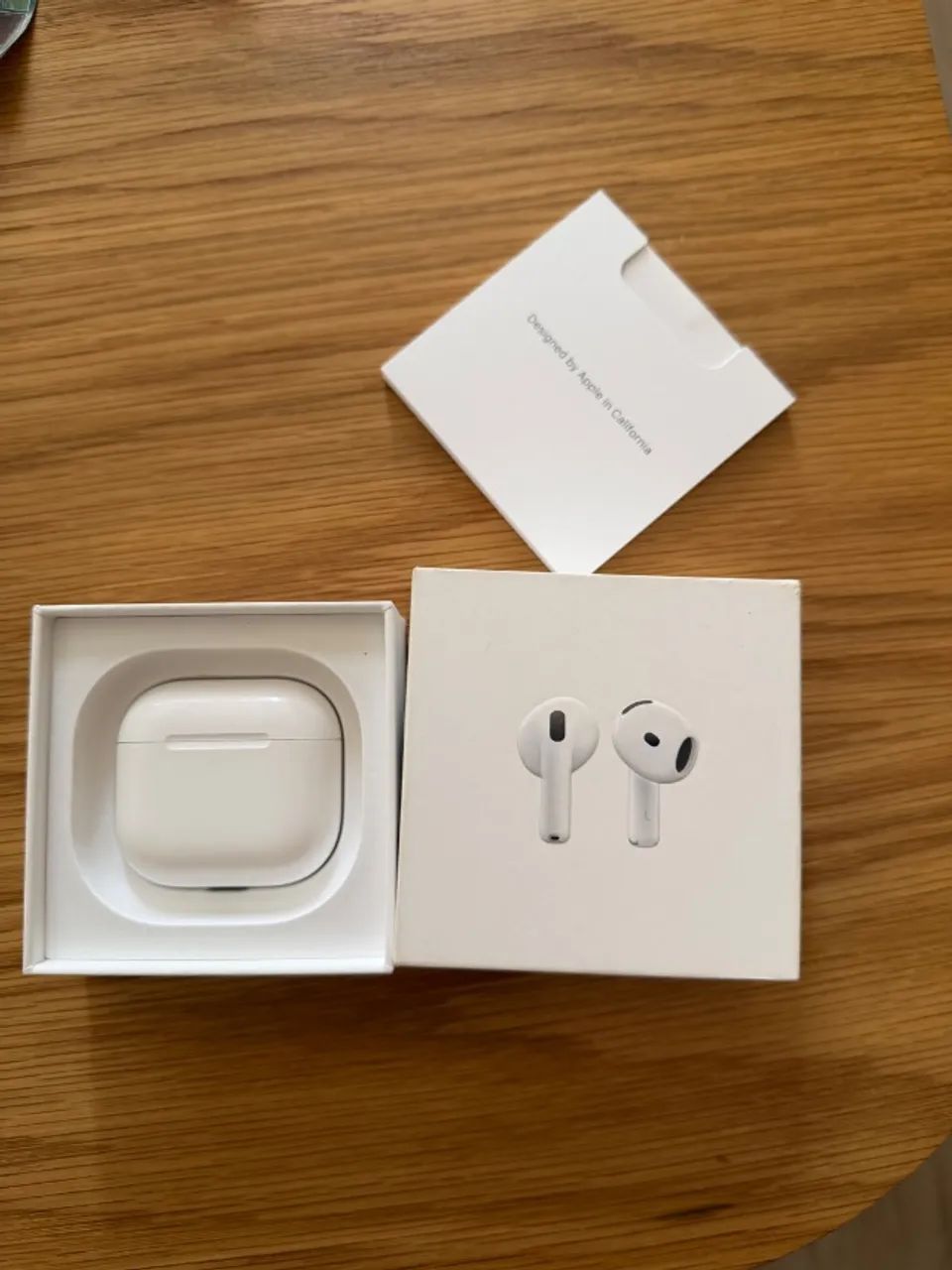 Airpods 4 (sem cancelamento de ruído)