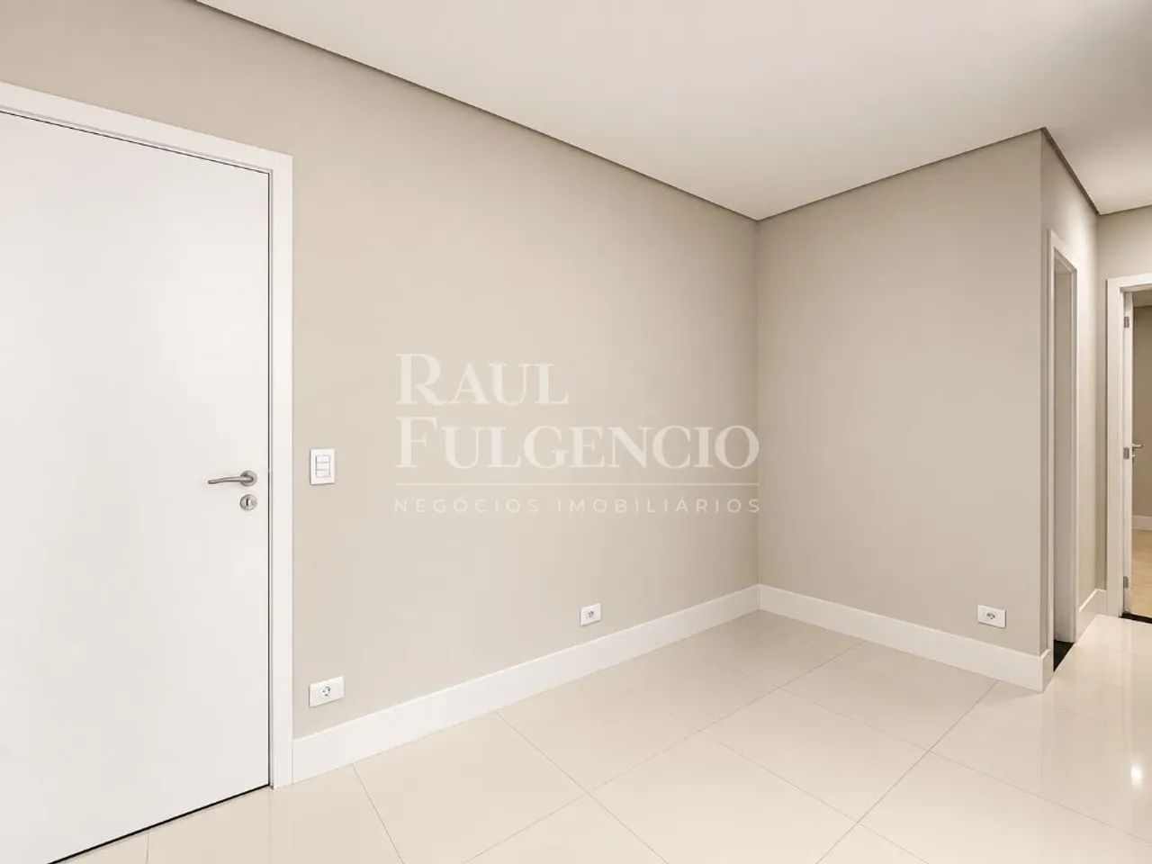 Apartamento para alugar no Edifício Uptown contendo 3 quartos sendo 1 suíte. - Foto 3