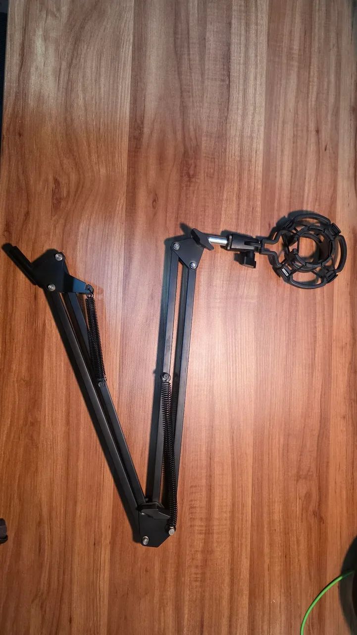 Microfone Condensador BM800 com Suporte Articulado e Phantom Power<br> - Foto 2