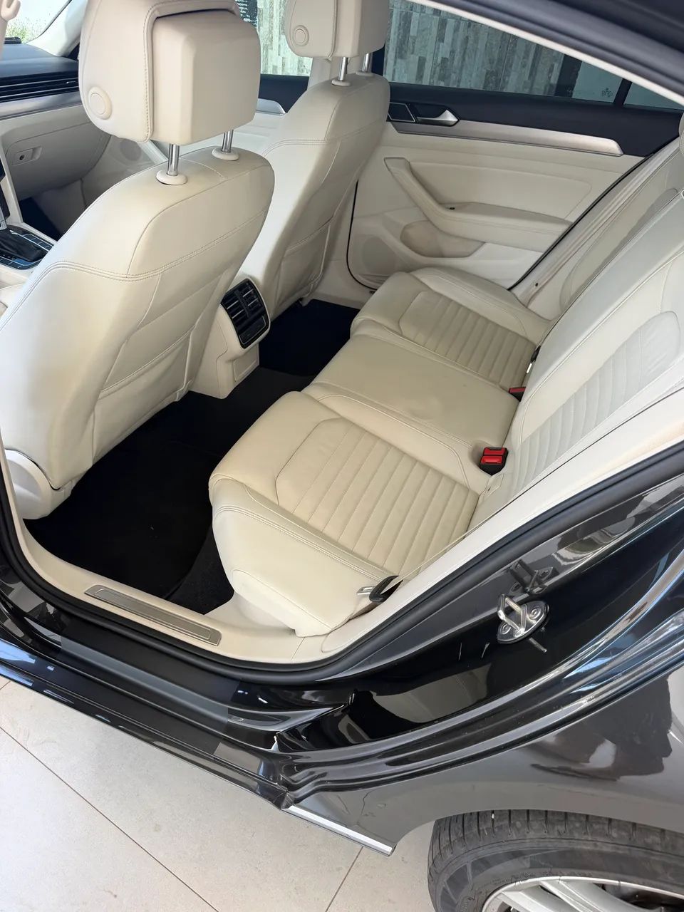 Volkswagen Passat Highline 2.0 TSI 220cv Tip. 2018 - Foto 3
