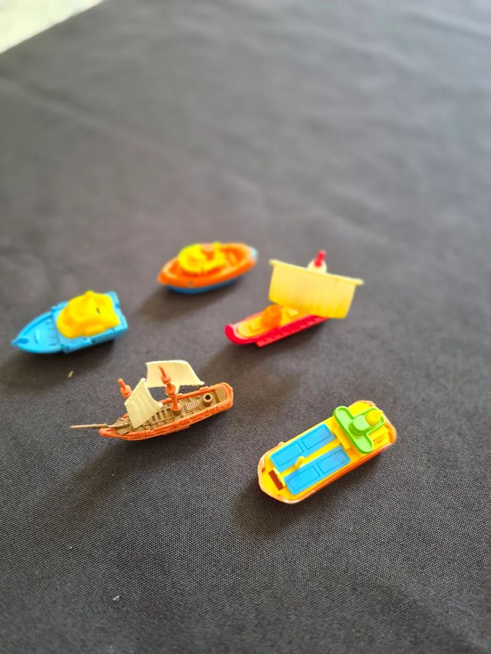Miniaturas Kider Ovo raridade - Foto 3