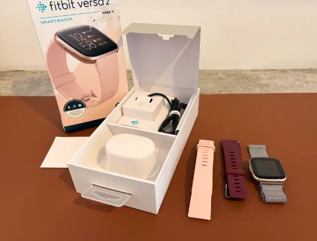 Smartwatch Fitbit Versa 2 - Usado - Foto 2