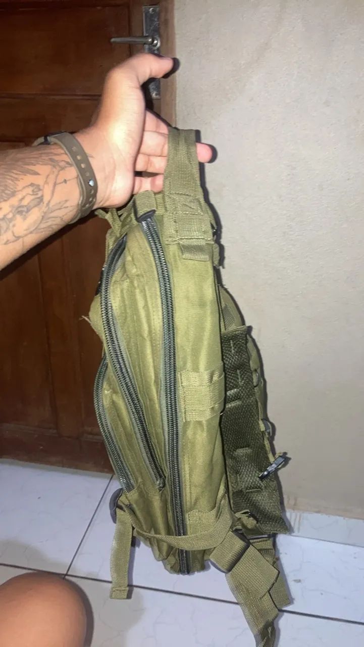 Vende se bolsa tática 30 litros  - Foto 3